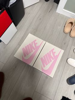 Travis Scott Jordan 1 pack