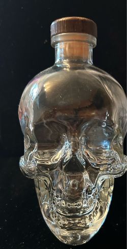 Skull - empty bottle