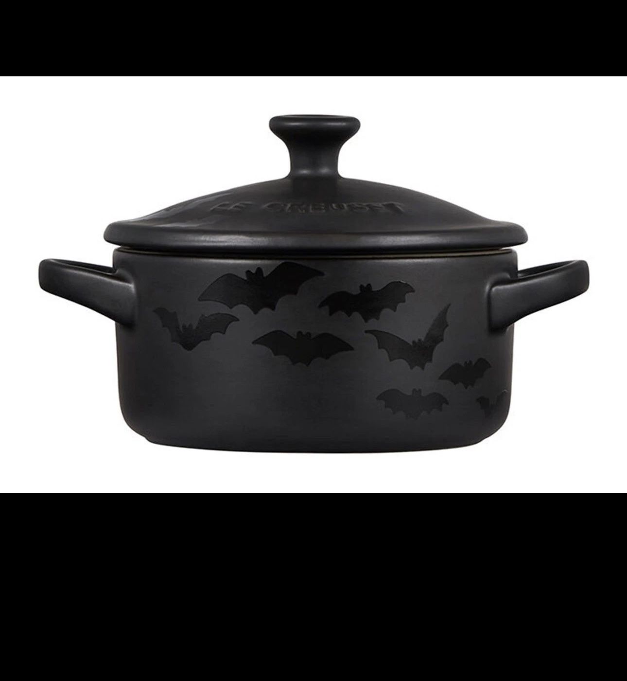 NIB Le Creuset Matte Black Mini Round 8 oz Cocotte Shiny Bat Decal Halloween