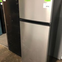 Vissani MDFF7SS 7.1 cu. ft. Top Freezer Refrigerator YONN