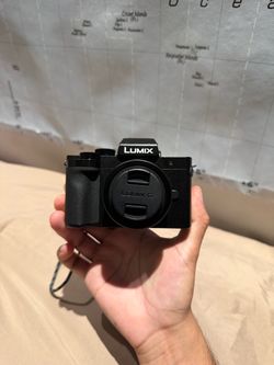 LUMIX D100G mirrorless camera