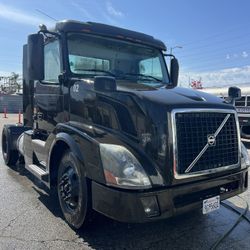 2013 Volvo 10 Speed Only 260k Miles