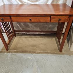 Wood Table EXPENSVIE 799 PICK UP ! Ask Only To Pick Up 