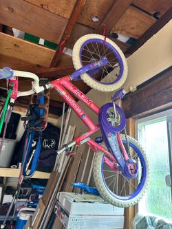 Girls bike