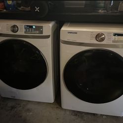 White Samsung Washer And Dryer 