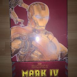 Hot Toys Iron Man Mark 4 