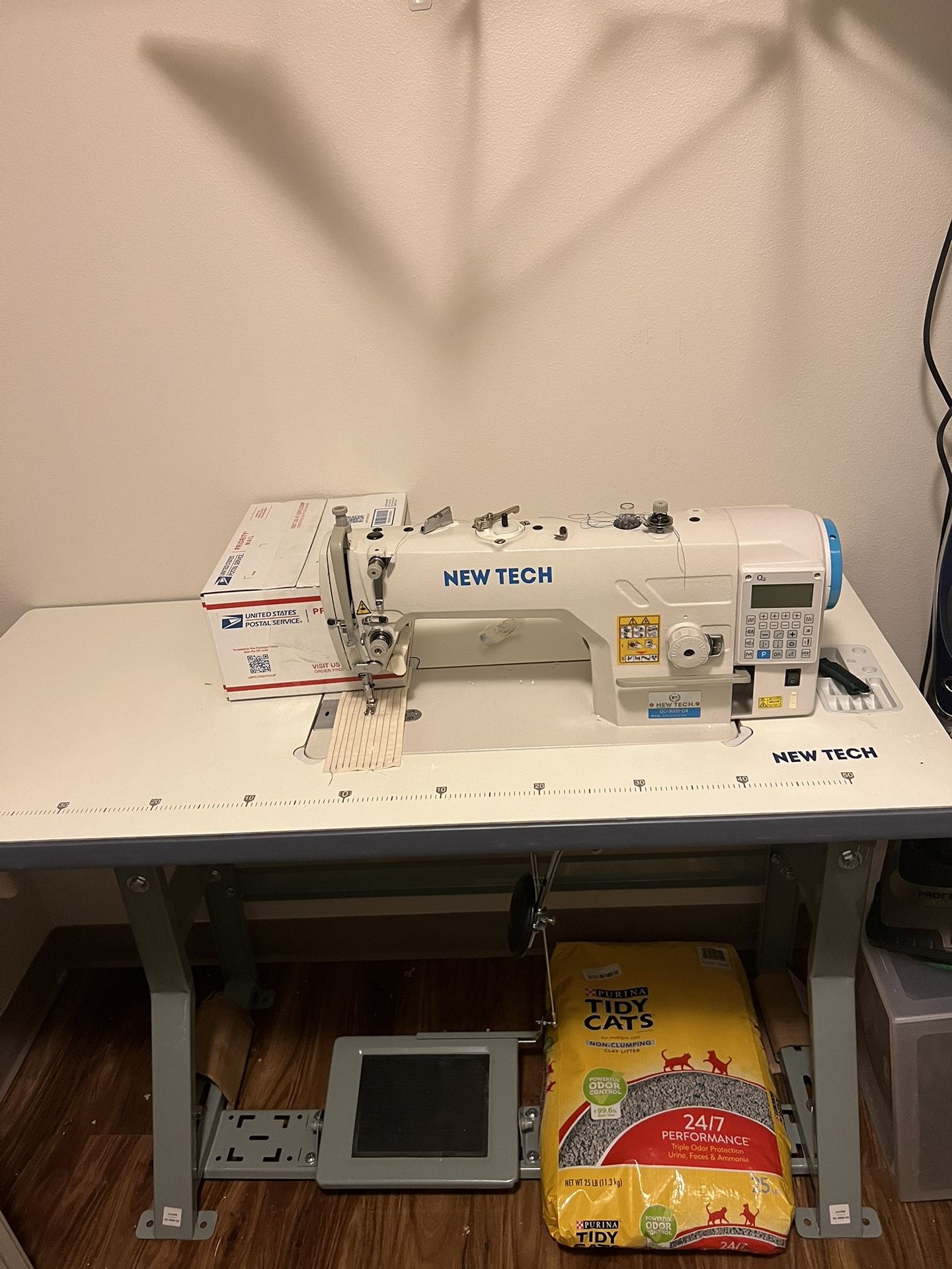 New Tech Sewing Machine. (BRAND NEW)