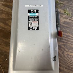 Siemens GNF323R 100 Amps – Type 3R (exterior)