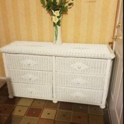Peir1 White Wicker Rattan 6 Drawer Dresser..Lined Inside Like New!..Size 65x29x19 Large..Absolutely Beautiful  Furniture  Peice!!..have To See It!