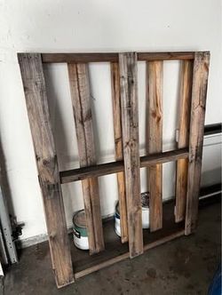 Wooden Shipping Pallet