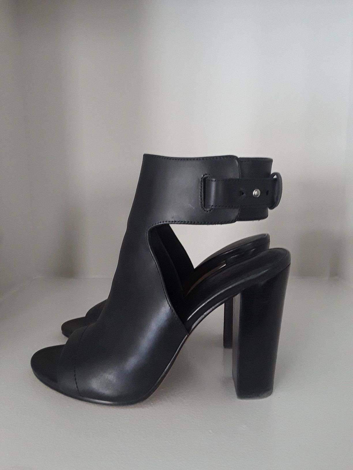 Vince Black Leather Ankle Booties