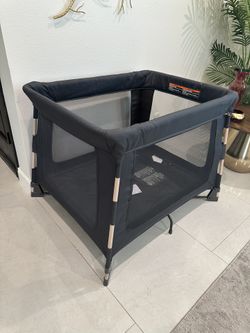 Maxi Cosi Playpen