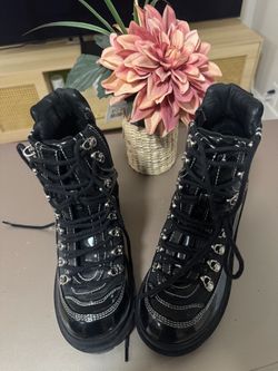 Jeffrey Campbell