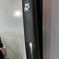 Bio Ionic 10x Flat Iron 
