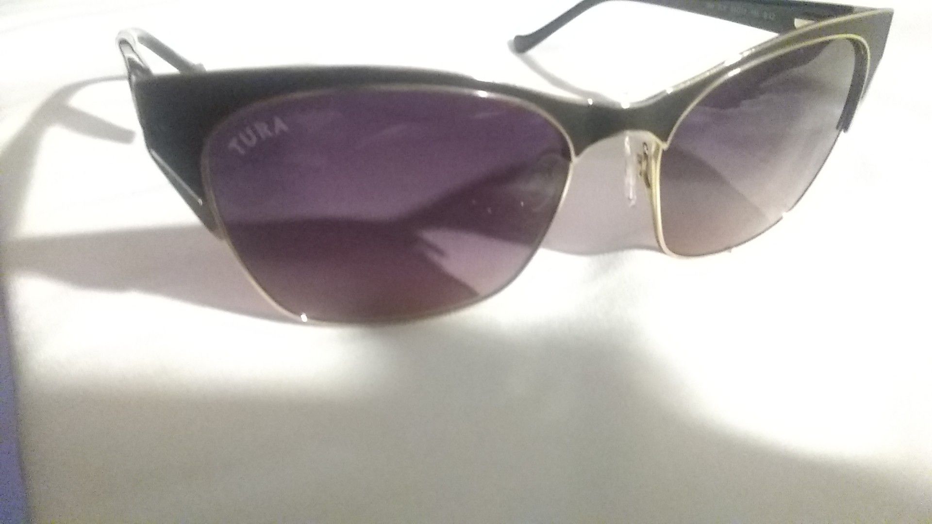 Rare cat eyed "TURA" Woman sunglasses