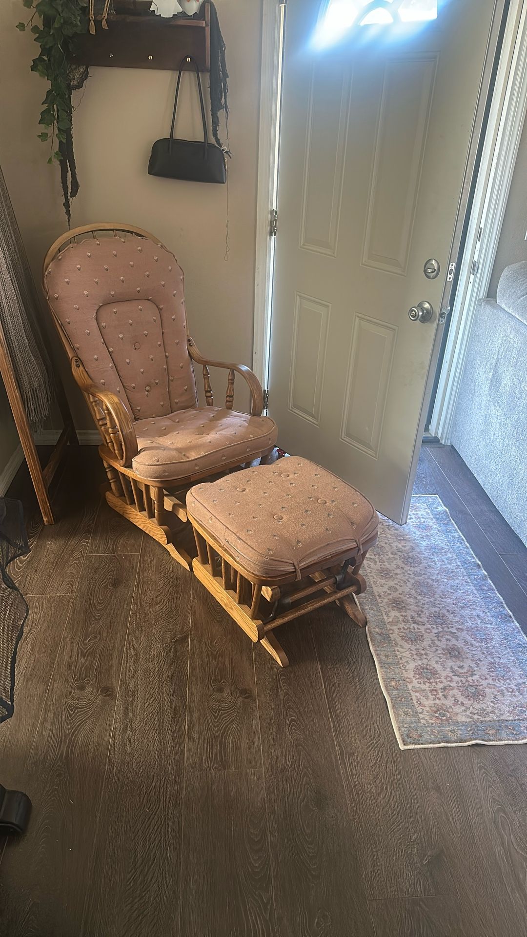 Antique Rocking Chair W Ottoman 