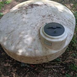 210 Gallon Water Storage Tank 