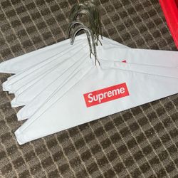 Supreme Hangers 
