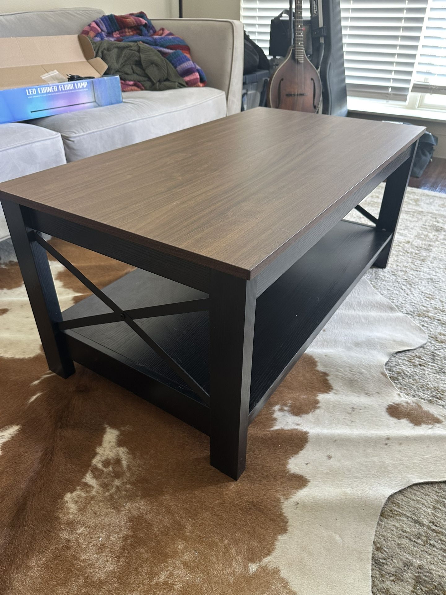 Coffee table - farmhouse wood style with shelf