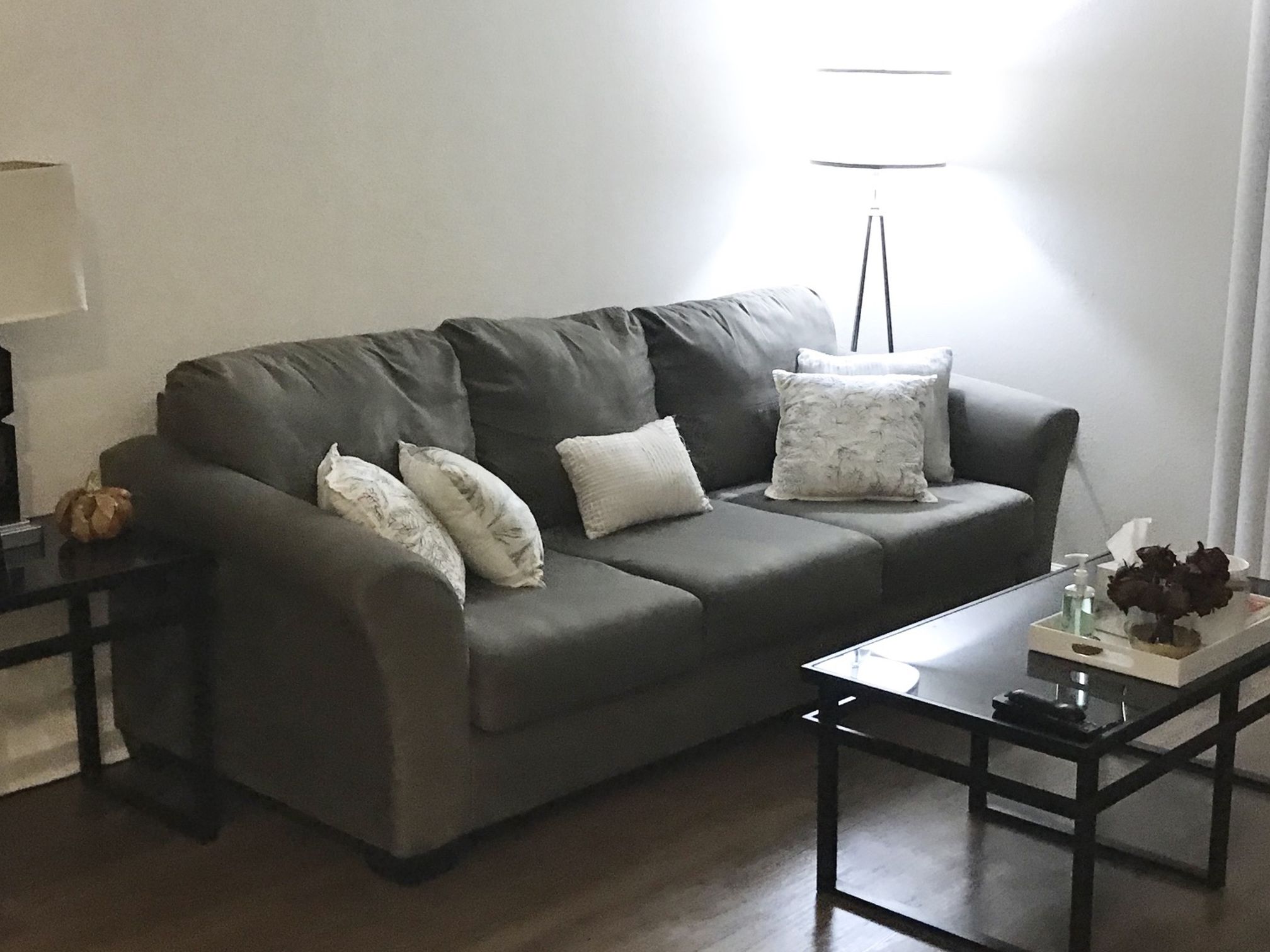 Living room Set: Couch, Coffee Table, 2 Side Tables, & 1 Lamp