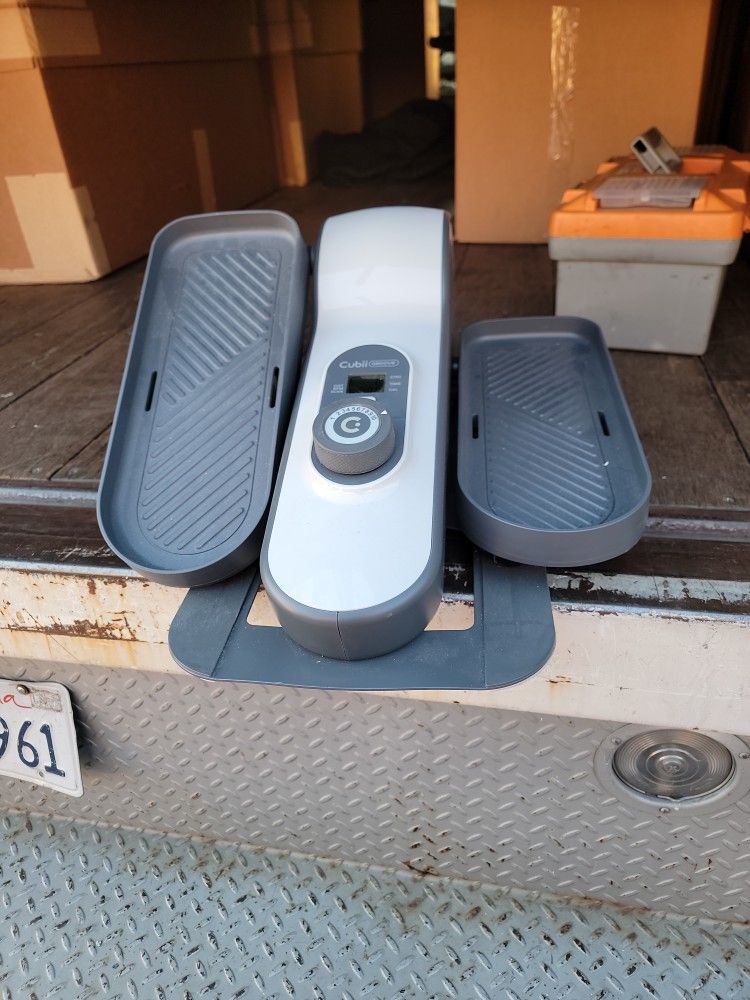 Cubii Groove Under Desk Elliptical