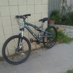 Diamondback Bike Very Good Condition Size 26