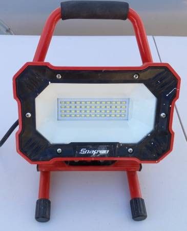 Snap-on LED work light. 1600 lumens