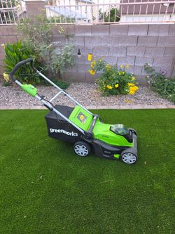 Greenworks cordless mower like new $100