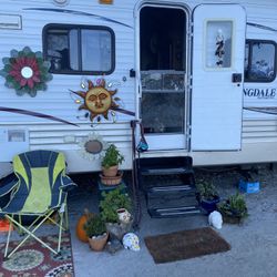 2011 Springdale travel trailer