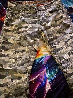 Size 32 rock revival jeans men camo 🔥