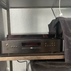 Rotel RCD-1572 MkII CD Player