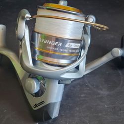 Okuma Avenger Spinning Reel 8000