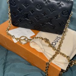 Louis Vuitton Coussin flap leather crossbody bag