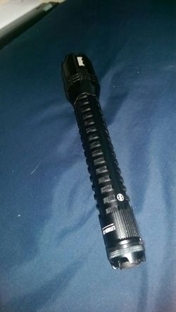 bushnell pro li ion 1300 l rechargeable flashlight Bushnell Pro Li Ion 1300L Rechargeable Flashlight for Sale in Florence, AZ