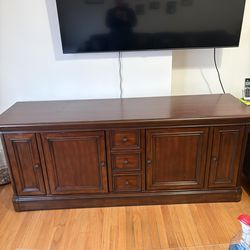 Media console