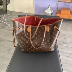 LV Neverfull 