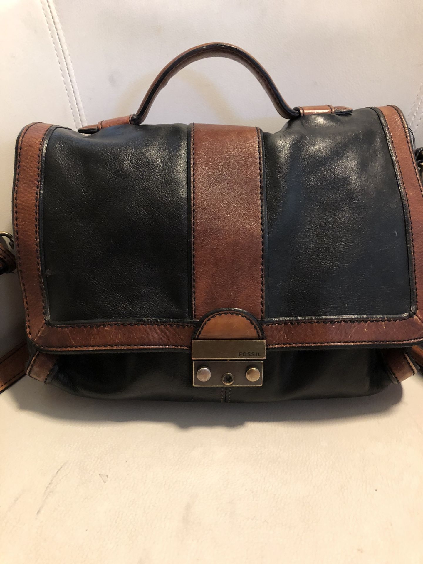 Fossil Messenger Bag