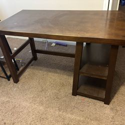 Desk $20