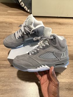 Wolf Grey Retro 5
