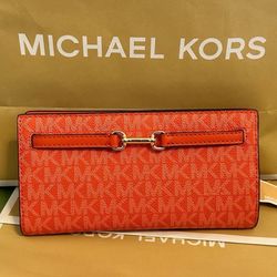 Michael Kors Wristlet 