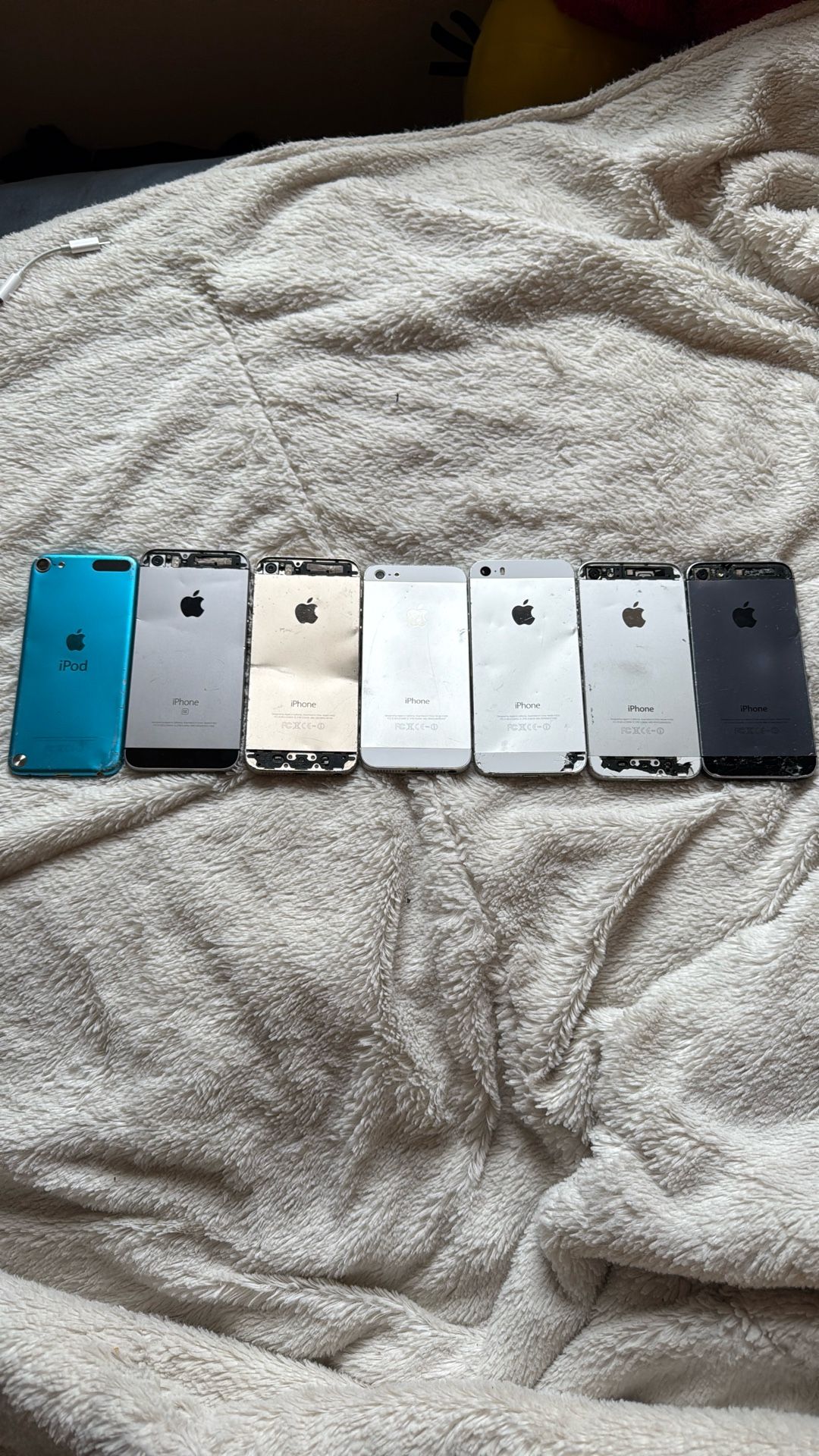 Lot Of 7 iPhone SE 5S 5 IPod Touch 5th Gen For Parts