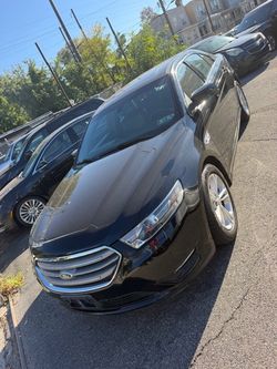 2016 Ford Taurus