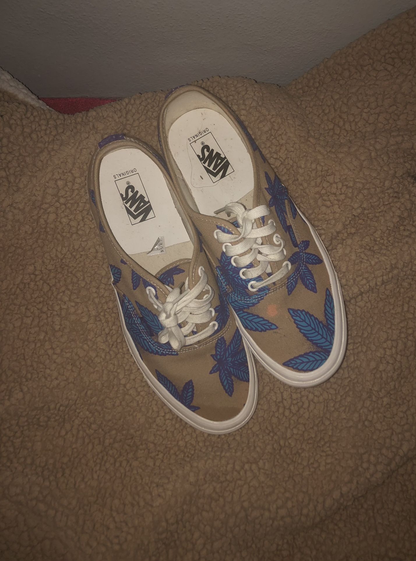 Weed Leaf Vans Size 11.5