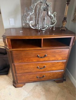 Dresser Nightstand combo