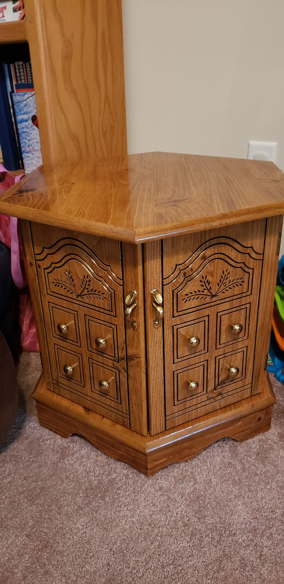 Matching entertainment center/coffee table and 2 end tables for Sale in