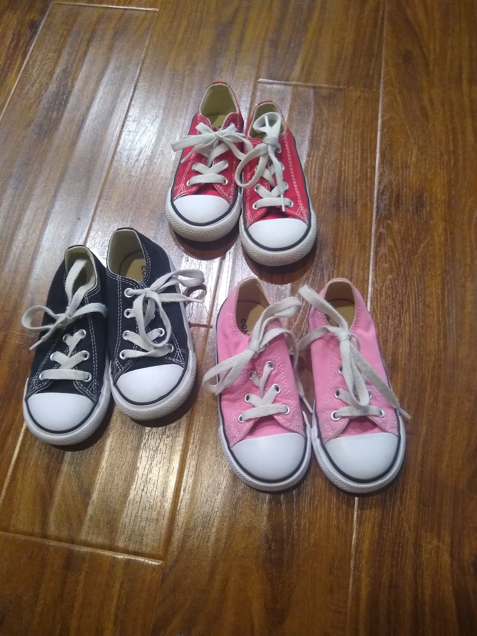 Converse size 8 sneakers