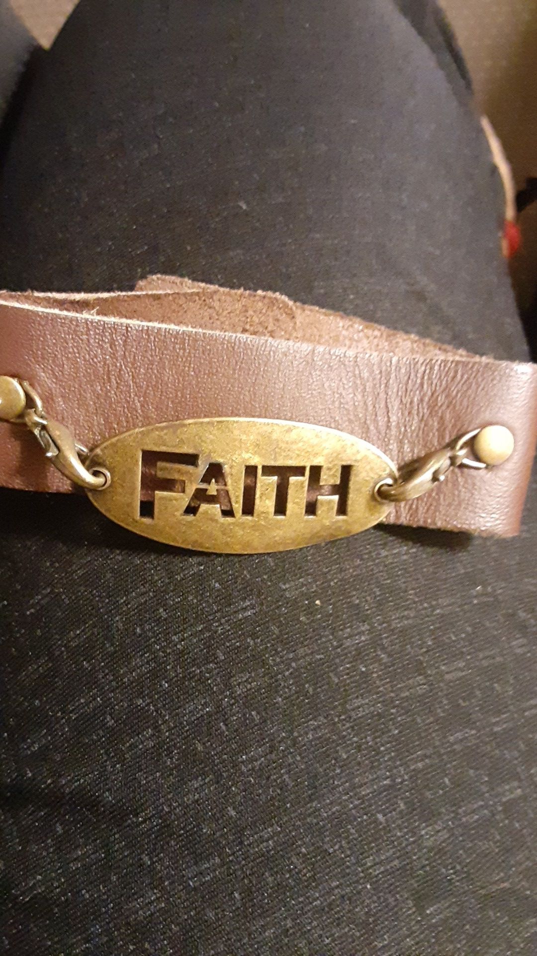 bracelet faith