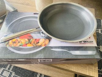 10” Triply Hybrid Skillet with nonstick coating-new!