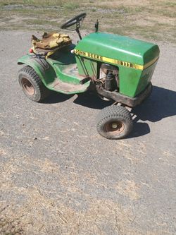 1983 John deere 111