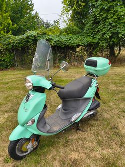 Genuine Buddy 125 Scooter Mint Green